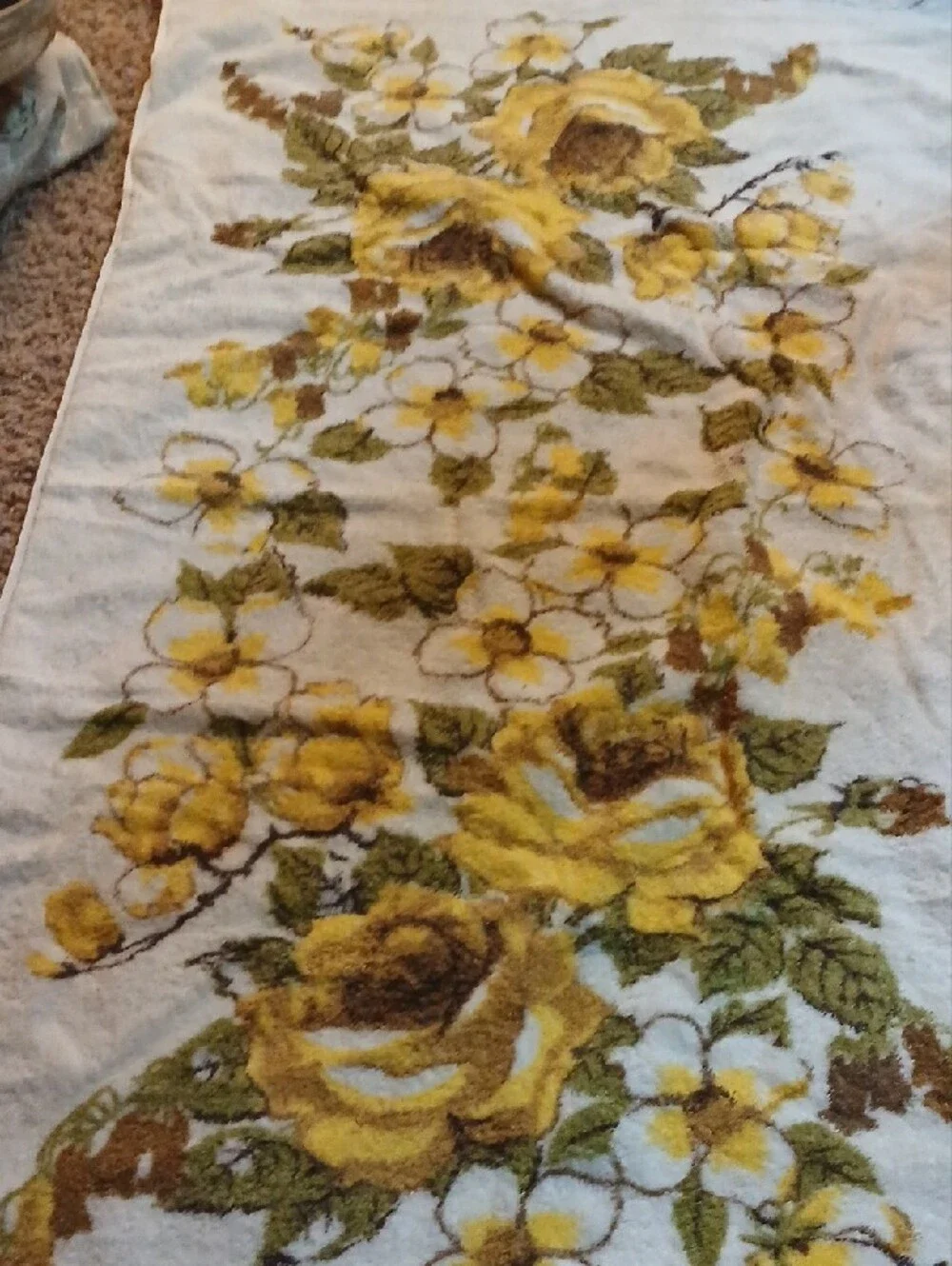 Yellow Floral Bath Towel with Green Leaves - Brand Unspecified